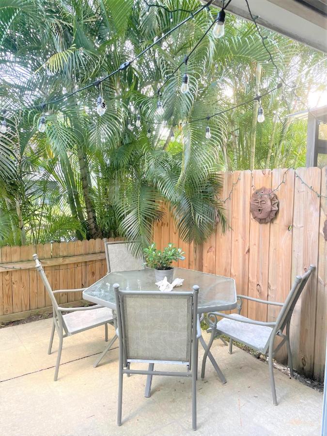 Coastal Townhome In Jupiter 1 Mile To Beach! المظهر الخارجي الصورة