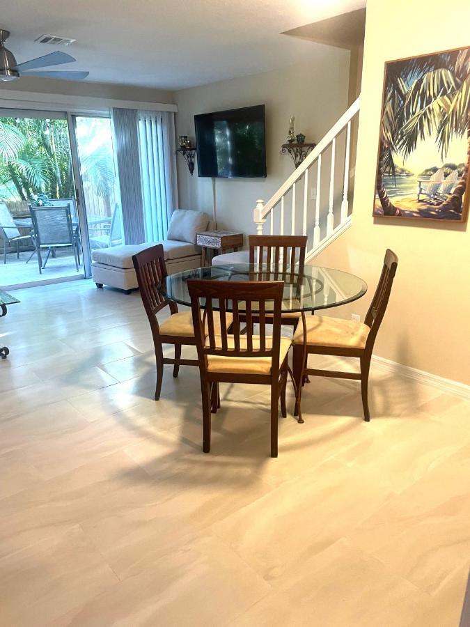 Coastal Townhome In Jupiter 1 Mile To Beach! المظهر الخارجي الصورة