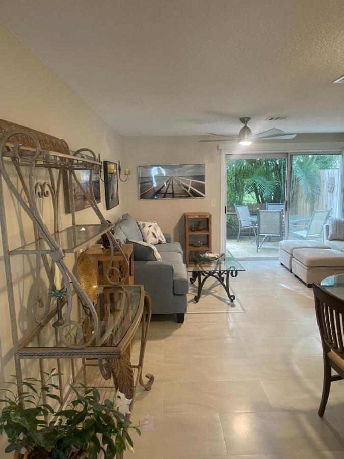 Coastal Townhome In Jupiter 1 Mile To Beach! المظهر الخارجي الصورة