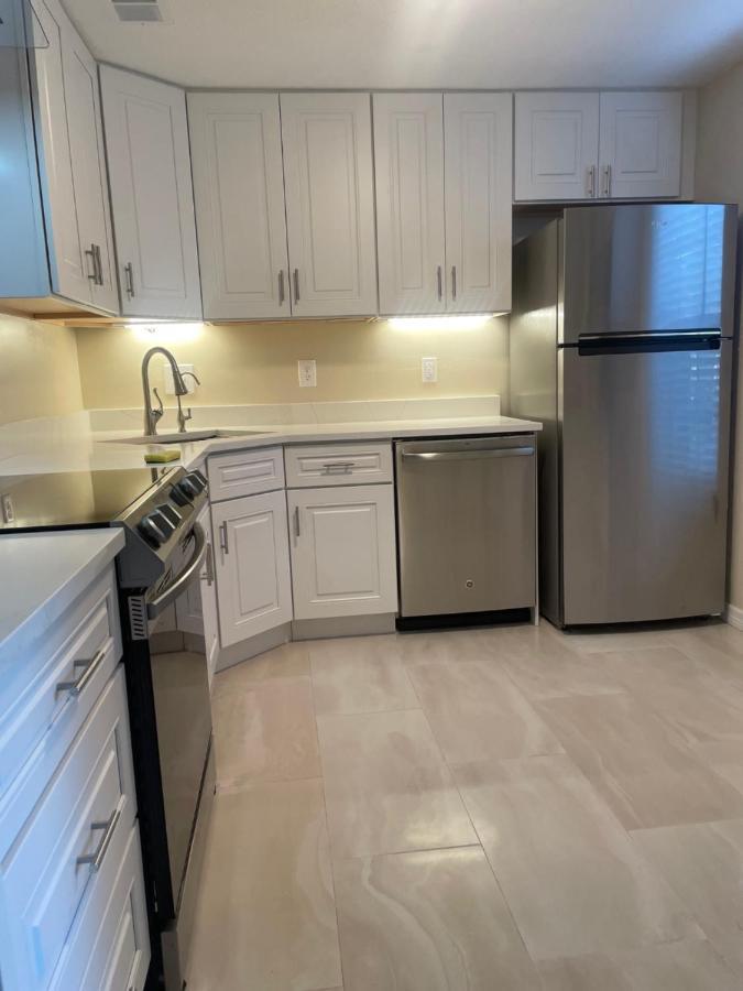 Coastal Townhome In Jupiter 1 Mile To Beach! المظهر الخارجي الصورة