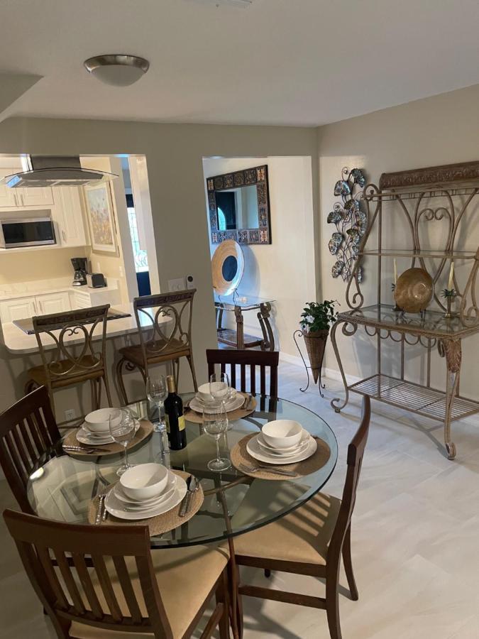 Coastal Townhome In Jupiter 1 Mile To Beach! المظهر الخارجي الصورة